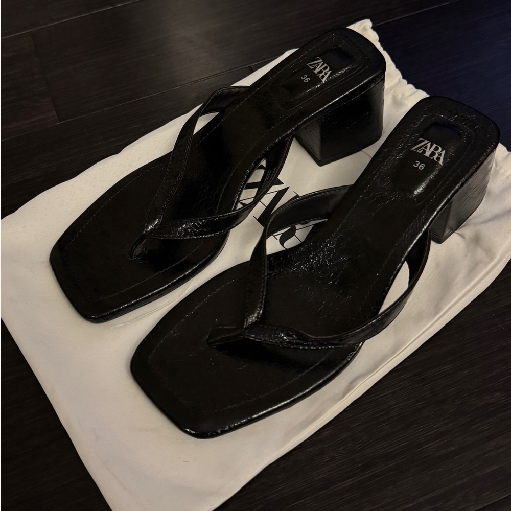 Zara Black Flip Flop Heeled Sandals